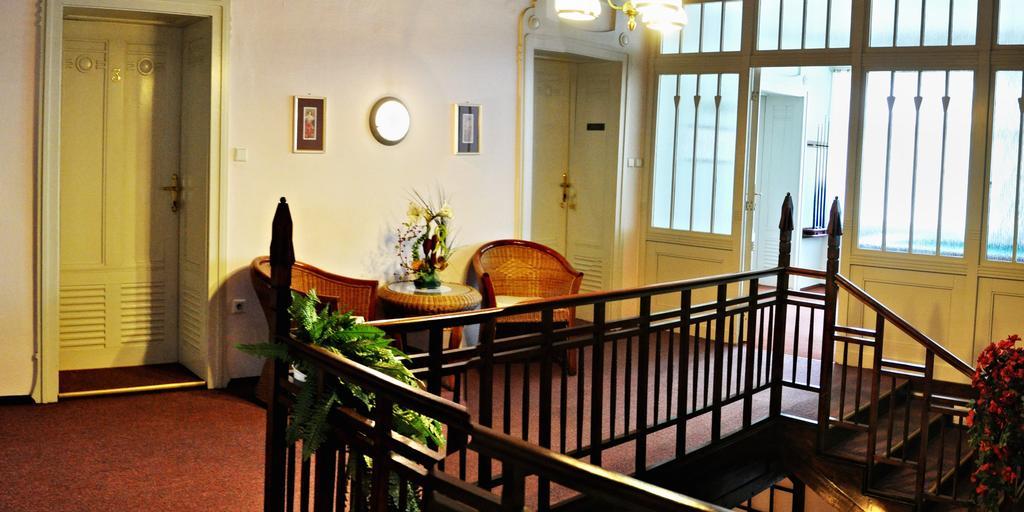 Pension Habermannova Vila Bludov  Buitenkant foto