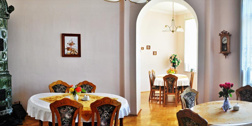 Pension Habermannova Vila Bludov  Buitenkant foto