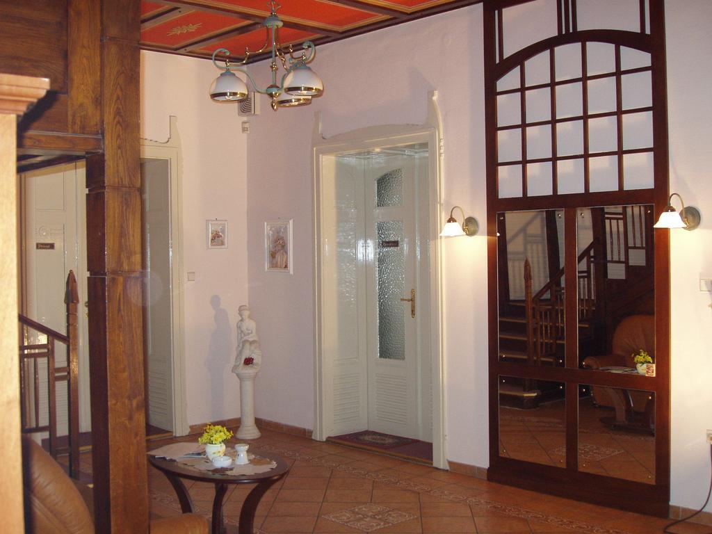 Pension Habermannova Vila Bludov  Buitenkant foto