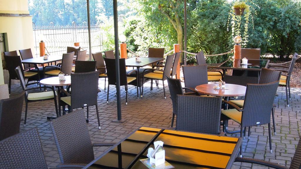 Pension Habermannova Vila Bludov  Buitenkant foto