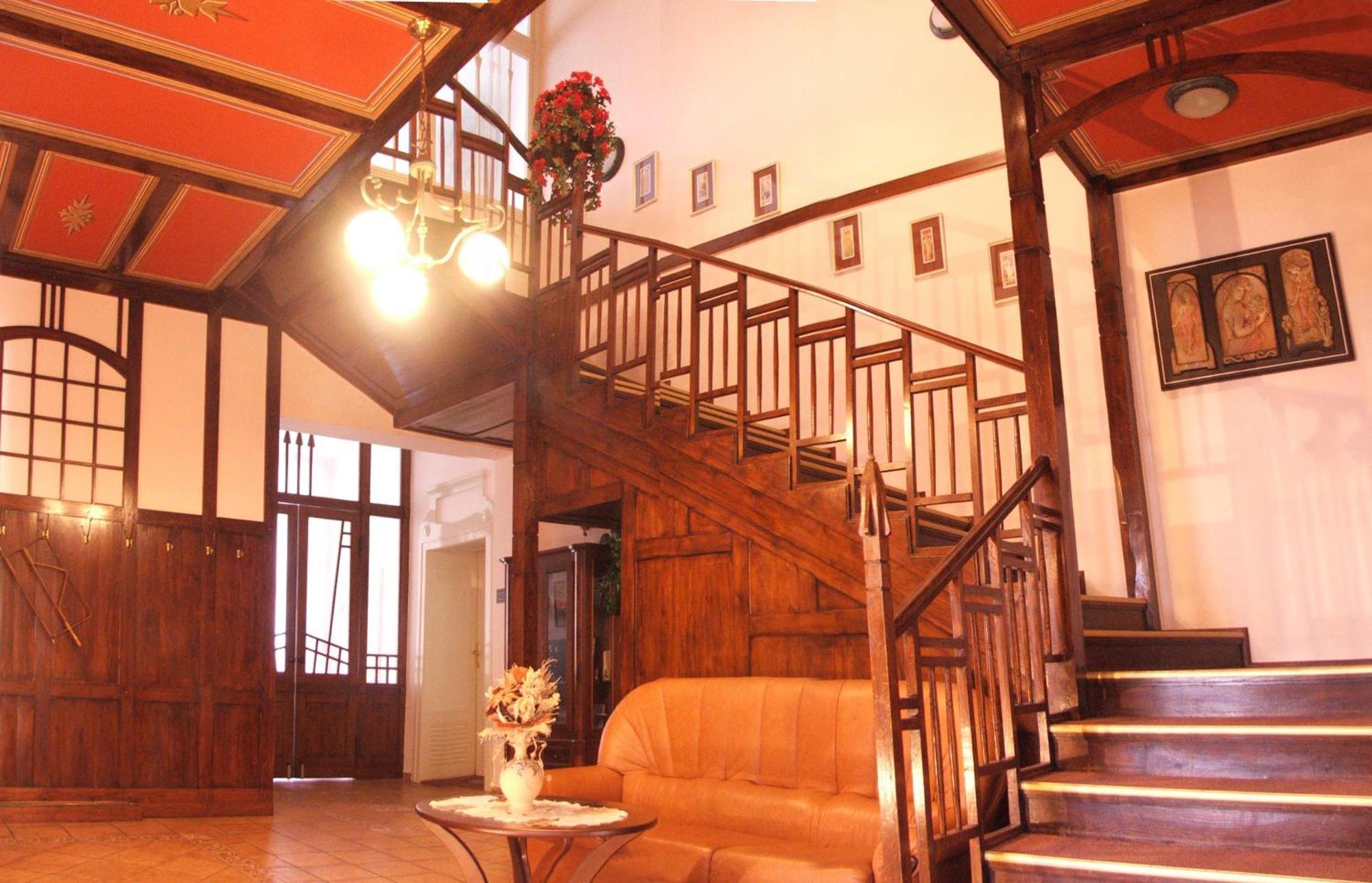 Pension Habermannova Vila Bludov  Buitenkant foto