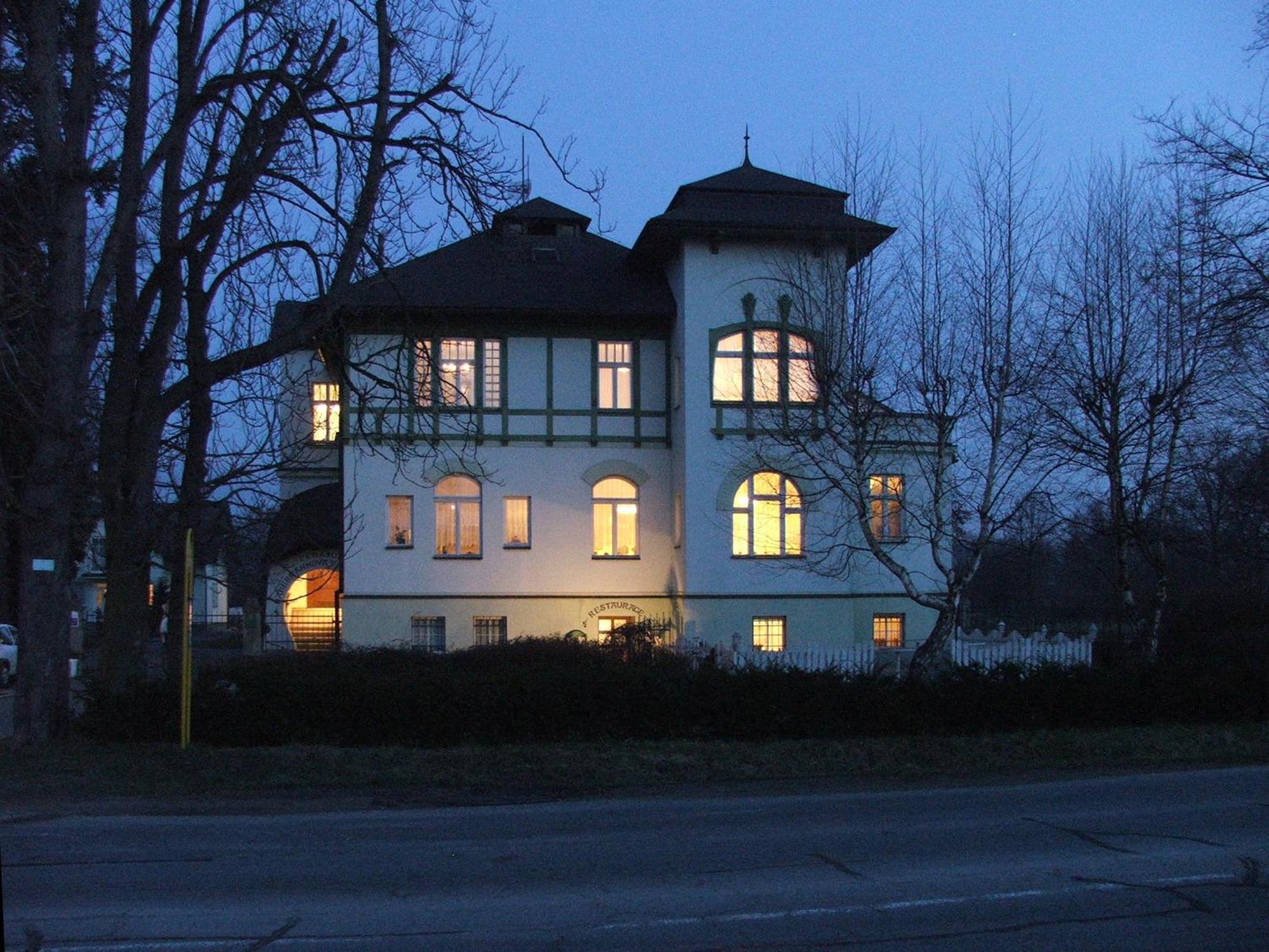Pension Habermannova Vila Bludov  Buitenkant foto